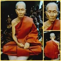 ราคา หลวงปู่โต๊ะ วัดประดู่ฉิมพลี งานไฟเบอร์หุ่นขี้ผึ้งเสมือนจริงห่มจีวรติดเกศา(หน้าตัก9นิ้ว)พระเกจิอาจารย์ผู้ทรงอภิญญาทรงสมถะ (7093274506)