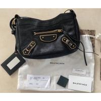 ราคา กระเป๋าสะพายข้าง BALENCIAGA (12212289089)