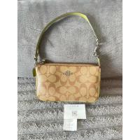 ราคา ❤️ ส่งต่อกระเป๋า Coach (nolita 7.5นิ้ว)ทรงพอช ใช้งานน้อยมาก (26871419855)