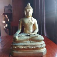 ราคา พระพุทธรูปค่ายสมเด็จพระศรีนครินทรา ศูนย์การบินทหารบก (ดอยถ้ำสระบัว) อ.เมืองจ.ลพบุรี ศิลปะเชียงแสนสิงห์1ด้านหลังติดเหรียญ (18492260972)