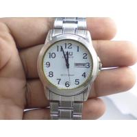 ราคา นาฬิกา Vintage มือสองญี่ปุ่น Q&Q QUARTZ ผู้ชาย ทรงกลม กรอบเงิน หน้าขาว สายสแตนเลสแท้ 42mm (45352022306)