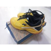 ราคา รองเท้าแบดผู้ชาย ยี่ห้อ PAN เบอร์ 42 (EUR) มือสอง พื้นเต็ม พร้อมใช้งาน (29837851302)