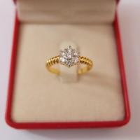 ราคา แหวนเพชรแท้ดอกกระจุกก้านเกลียวเรียบๆเก๋ๆ (1154179824)