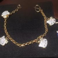 ราคา สร้อยข้อมือใส่ได้ถึง 18 เซนติเมตรมีเพชรด้วยสวยมากราคาพิเศษ 499 บาทจัดส่งฟรี (2347542307)