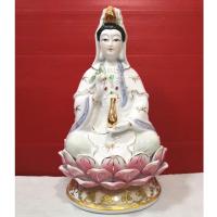 ราคา เจ้าแม่กวนอิม พระโพธิสัตว์ กวนอิม ประทับดอกบัว ปางประทานพร ถือเเจกัน ต้นหลิว กระเบื้อง ฐานทอง สูง 10 / 12 / 14.5 นิ้ว (22414026857)