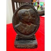 ราคา รูปหล่อเรซิน ในหลวงรัชกาลที่9 และพระราชินี (11541505235)