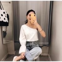 ราคา ส่งต่อ เสื้อเปิดไหล่ข้างเดียว เสื้อปาดไหล่ข้างเดียว สีขาว *รวมส่ง* (7247202606)