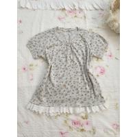 ราคา เสื้อแขนสั้นน่ารักลายดอกญี่ปุ่นมือสอง size140 (48102902646)