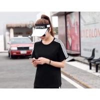 ราคา เสื้อยืดคอตตอนสีดำและสีขาวแต่งแขน3แถบ (9168092526)