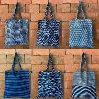 ราคา กระเป๋าผ้าฝ้าย ย้อมสีคราม ลดโลกร้อน ขนาด 16x17 นิ้ว (6104967451)