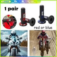 ราคา ร้านอยู่ที่ไทย 1คู่ ปลอกแฮนด์มอเตอร์ไซค์ ปลอกมือpro แต่งรถ กันลื่น สองสี ลายจุด สองสี (28722137335)