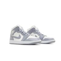 ราคา ( พร้อมส่ง ของแท้ 100%) AIR JORDAN 1 MID STEALTH SAIL GREY (W) (23502525465)
