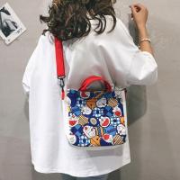 ราคา กระเป๋าสะพายข้างผ้าแคนวาส ซื้อถุงเท้าลายโดเรม่อนไซส์ใหญ่ (matatshop) (26190030531)