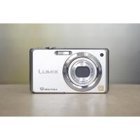 ราคา กล้องดิจิตอลคอมแพค Panasonic Lumix DMC-FH1 (19163471345)