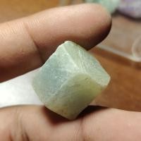 ราคา 102ct.​ พลอยไพลิน​ สีขาวฟ้าอ่อน​ พลอยก้อน​ white​ blue​ sapphire​ rough (44218248301)
