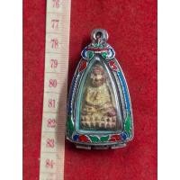 ราคา พระหลวงปู่ทวด วัดช้างให้เนื้อว่านลงรักแดงลงทองพร้อมกรอบโลหะ (26425533723)