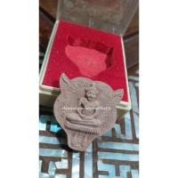 ราคา ปู่ฤาษี ปู่เจ้าเสือสมิงพราย ปู่เจ้าสมิงพราย วัดองค์พระ รุ่นพิเศษ 1 ปี 48 มีแล้วเก่ง เฮง รวย (27087536226)