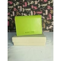 ราคา กระเป๋าเงินพับ Charles & Keith สีเขียว (46001585243)