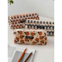 ราคา ซองใส่ปากกา ถุงใส่ปากกา Rose Ocean กระเป๋าใส่ดินสอผ้าลูกฟูกวินเทจ ins กระเป๋าใส่เครื่องเขียนลายดอกไม้อารมณ์สูงกระเป๋าเก็บของ (47154692214)
