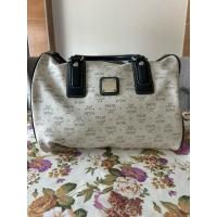 ราคา กระเป๋า MCM ทรงหมอน มือสอง แท้ 100% (29514699229)