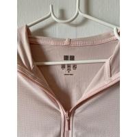 ราคา Uniqlo Airism เสื้อคลุมกันยูวี UV Protection สีชมพูพาสเทล (มือสอง)สภาพดี ไม่เปื้อน สีตามหา*ตำหนิรอยสะกิดเล็กๆ (29656202189)