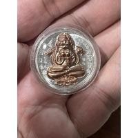 ราคา พระปิดตาพังพระกาฬ รุ่นลูกพ่อต้องรวย เนื้อเงิน 2 หน้า นาค กับทองคำ พิมพ์ใหญ่ อยู่ในชุดทองคำใหญ่ (25371072323)