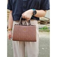 ราคา MIRROR AIGNER กระเป๋า Modelista mini top handle bag / กระเป๋าสะพายข้าง (22132627713)