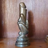 ราคา ปลัดขิกนางครวญ เนื้อทองเหลือง เด่นในเรื่องมหาเสน่ห์ถูกตาตรึงใจแก่ผู้พบเห็น ท่านบอกว่ามีเสน่ห์ (28754284893)