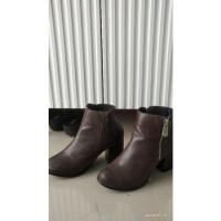 ราคา รองเท้าบูทหนังมือ2 ไซส์38 (19840492921)