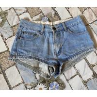 ราคา กางเกงยีนส์ขาสั้น (สั้นมาก เสมอหู) ไซต์ M (มือสอง) (5368516713)