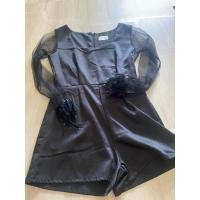 ราคา เดรสสีดำหรูกางเกงขาสั้นแต่งด้วยขนนกที่แขน (29823923954)