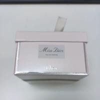 ราคา Dior Miss Dior Eau De Parfum gift set 5ml, lotion 20ml ป้ายคิงเพาเวอร์ (11345633975)