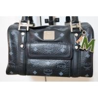 ราคา กระเป๋า MCM แท้ มือสอง สภาพดี ทรงหมอน speedy 25 นิ้ว อะไหล่เงินขนาด 10x6x7 นิ้ว (48551488762)