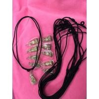 ราคา สร้อยเชือกร่มรูดได้สีดำพร้อมพระเศรษฐีนวโกฏิ (12547035654)