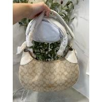 ราคา Coach Mara Hobo In Signature Canvas (26661315860)
