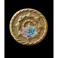 ราคา หลวงพ่อทวด เนื้อว่านเสน่ห์จันทร์ขาววัดห้วยมงคล หลังจตุคามรามเทพพิมพ์รูปเหมือน เจิมแป้งในพิธี แยกจากชุดกรรมการ ปี 2549 (26006211484)