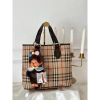 ราคา ❌sold❌Burberry bag vintage กระเป๋าถือ หนังยังดี (มีตำหนิดูรูปพต) (41465180840)