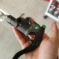 ราคา ปั้มเบรค brembo อิตาลีซ้าย เบอร์16 ปั้มเบรคบน แท้ มือสอง (23509019038)