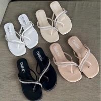 ราคา HL-757 รองเท้าแตะพื้นนุ่มสายเพชรดีไซน์สายไขว้ (25150595965)