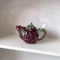 ราคา กาน้ำชาพวงองุ่นวินเทจ Vintage teapot of grapes | faryheyz (25775961958)