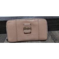 ราคา Chloe Wallet กระเป๋าสตางค์มือสองของแท้100% (16703310964)