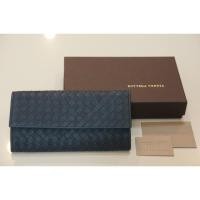 ราคา New bottega long wallet (71088864)