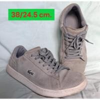 ราคา (แท้100%) LACOSTE ผ้าใบหนังกลับลาคอสต์มือสอง สีเทา นิ่มมาก (50801697875)