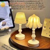 ราคา อาจโชว์ โคมไฟตั้งโต๊ะห้องนอน,โคมไฟตั้งโต๊ะแสงอบอุ่นย้อนยุค,พร็อพถ่ายภาพบรรยากาศแสงเครื่องประดับตั้งโต๊ะไฟกลางคืนรูปดอกไม้ (40978492964)