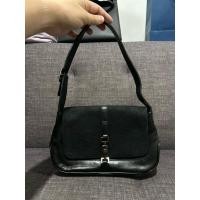 ราคา กระเป๋ากุชชี่วินเทจ คล้องไหล่งานตู้มือสอง (41966489264)