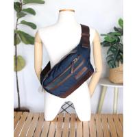 ราคา กระเป๋าคาดอกมือสอง สภาพดีสีสวย ของแท้แบรนด์ดี คาดใบใหญ่ ใส่ของได้ดี ตกแต่งหนังแท้ (27520082911)