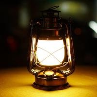 ราคา ตะเกียงเจ้าพายุโคมไฟ LED แบบใส่ถ่าน 3A แขวนได้ แต่งบ้านสไตล์ลอฟท์ (5343344276)