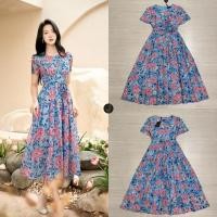 ราคา เดรสยาวคอกลมแขนสั้นเนื้อชีฟองผ้าพิมพ์ลายดอกไม้สีชมพูพื้นสีฟ้า อกเย็บจับจีบย่น ดีไซน์สวย (25043365044)