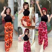 ราคา ❤️Set2pcs.❤️เสื้อครอปไหล่ล้ำผ้าไหมพรม ยืดเยอะ ใส่สบายนุ่มผิว + เกงลายกราฟฟิก ดีเทลแหวกข้าง ผ้าพริ้ว ผูกเอวได้ตามรูปร่าง (16693093487)