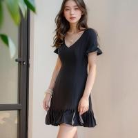 ราคา 【COD】BRANCHÉ Selection Dresses Short Sleeve V-neck Black Basic Plain Slim Fit Flowy Mini Dresses 24060228401 (27207102482)
